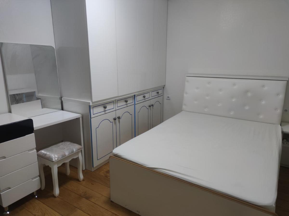 Chambre privée à Bobigny Exterior foto